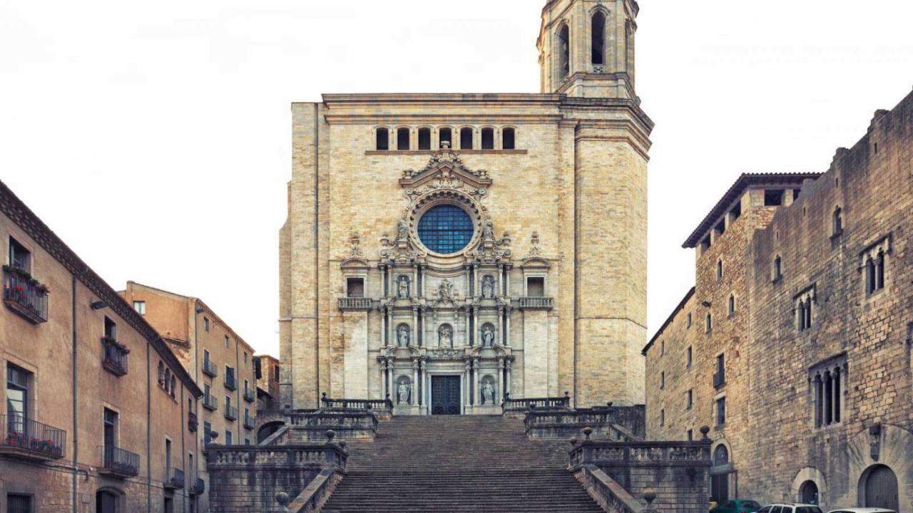 Santa Clara * Girona